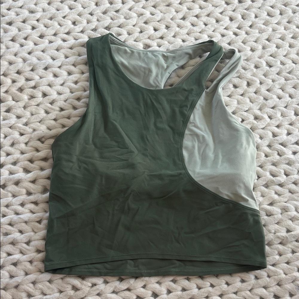 Lululemon Cropped Tank Size 6